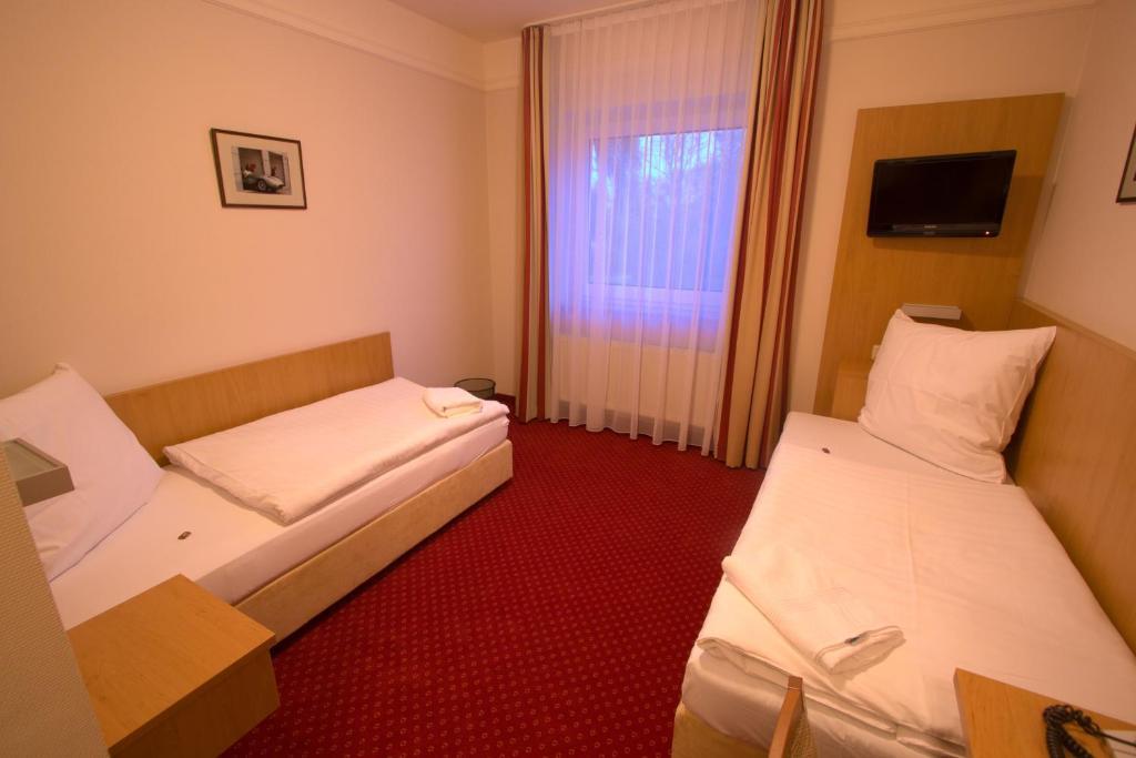 Hotel Jacobsberg Oschersleben Cameră foto